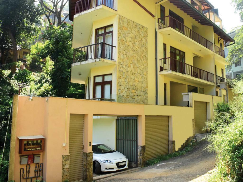 Aronka Homestay キャンディー エクステリア 写真