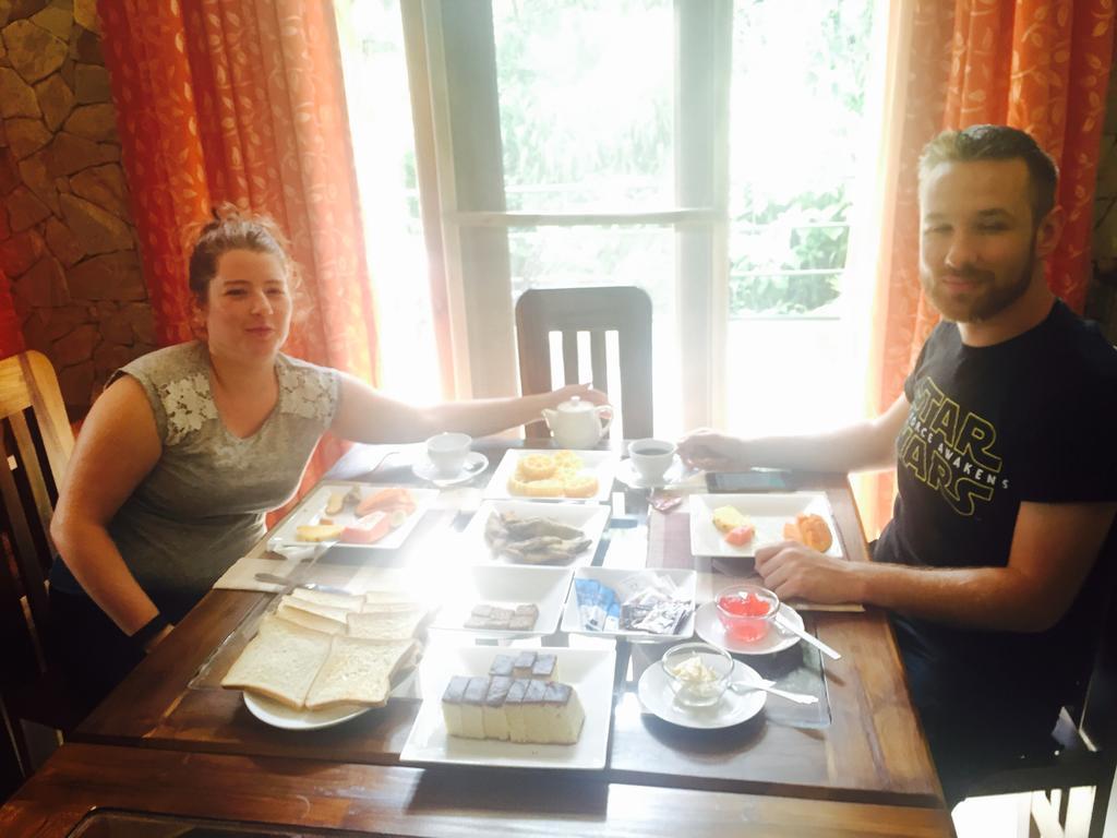Aronka Homestay キャンディー エクステリア 写真