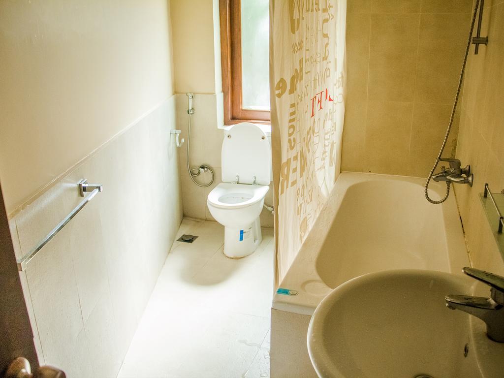 Aronka Homestay キャンディー エクステリア 写真