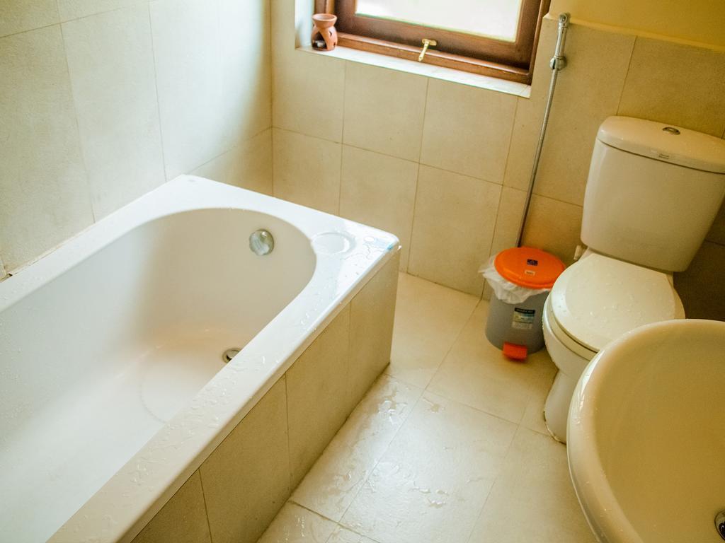 Aronka Homestay キャンディー エクステリア 写真