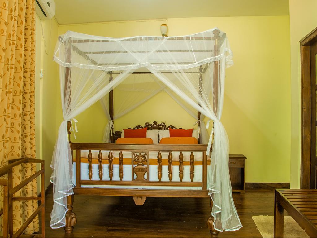 Aronka Homestay キャンディー エクステリア 写真