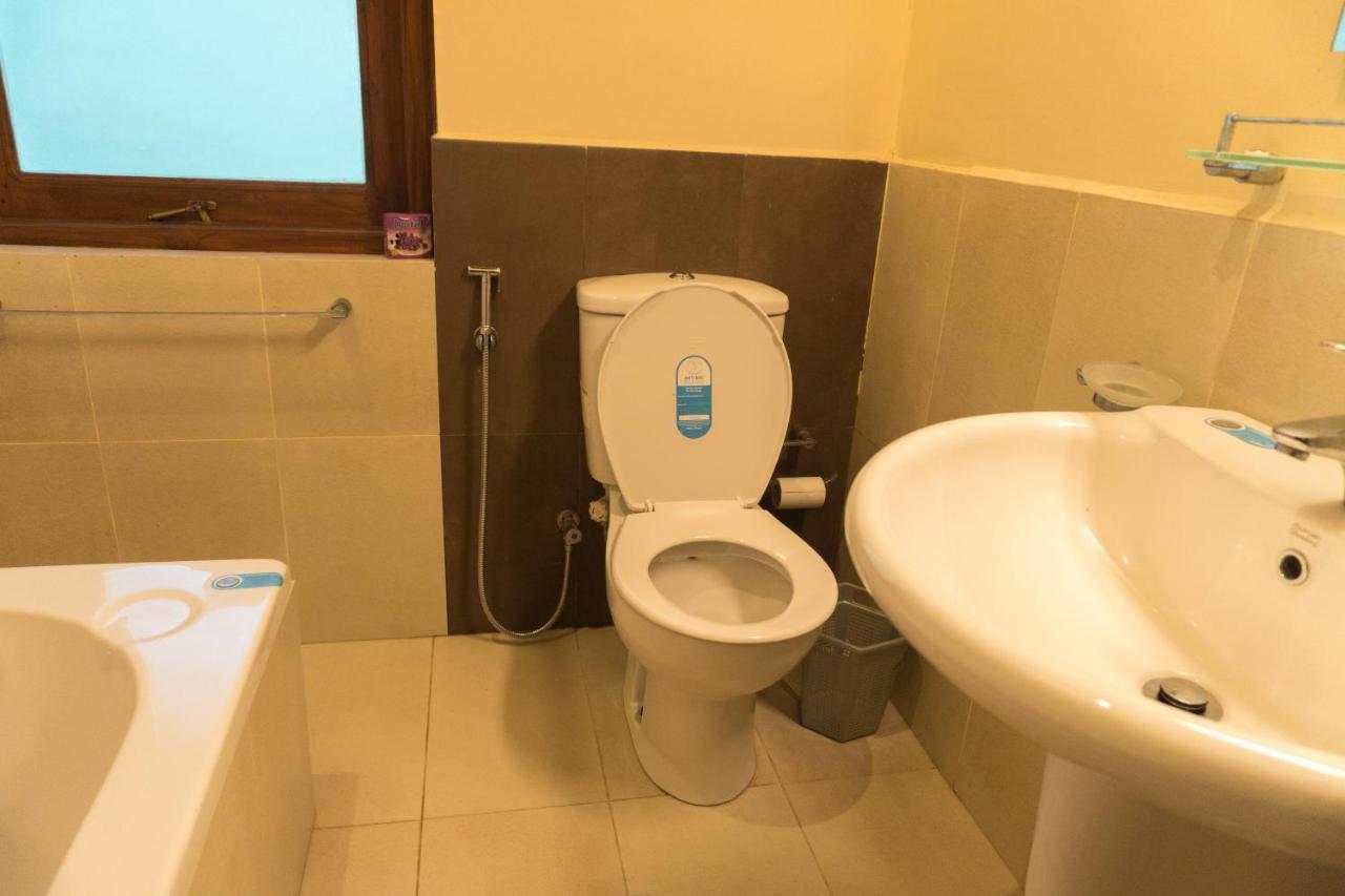 Aronka Homestay キャンディー エクステリア 写真