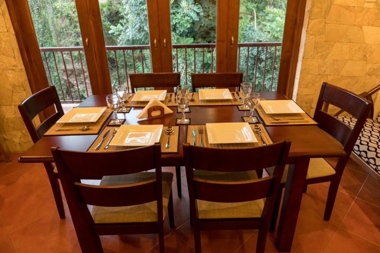 Aronka Homestay キャンディー エクステリア 写真